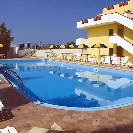 Hotel Felix Scalea Daire Scalea